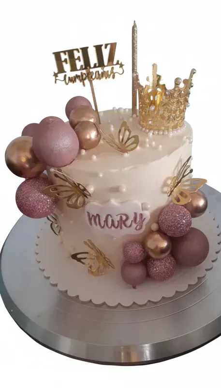 Torta con esferas personalizada